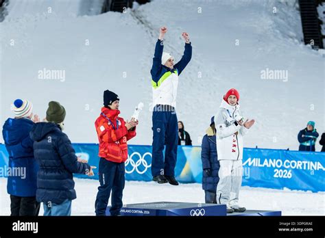cérémonie remise médailles ski bosses infographie podium