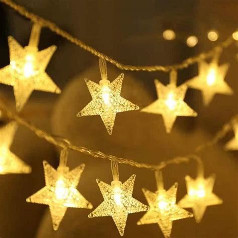 guirlande lumineuse étoiles et décorations