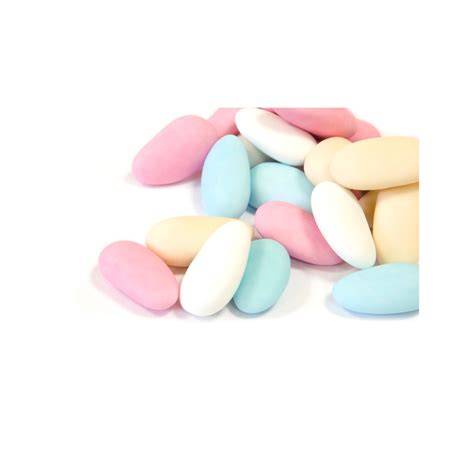 Dragées amandes multicolores sur table festive