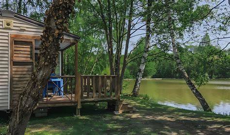 camping autour lac et étang au cœur de la nature