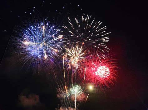 feu d'artifice et marchés de Noël à Plougastel