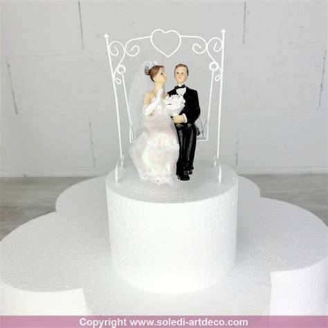 gâteau de mariage figurines et decor