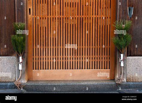 Kadomatsu et décorations de porte