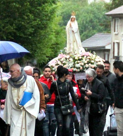 illustration imagerie mariale et procession
