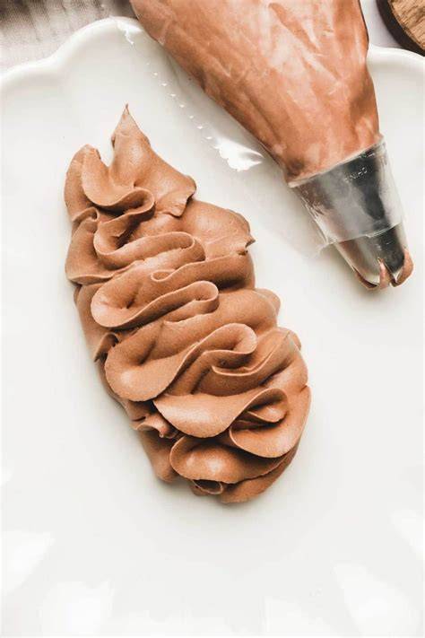 Garnissage ganache montée et sirop