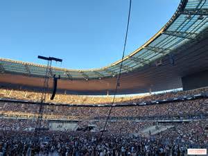 hymne américain performance Stade de France