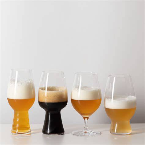 Bières artisanales françaises dans verres