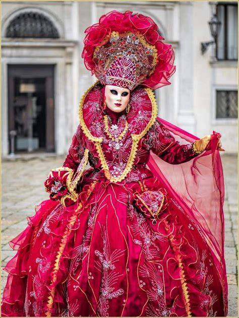 masques et costumes du carnaval traditionnel