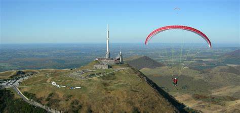 Parapente au Puy de Dôme - vue panoramique