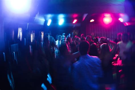 Restaurant festif avec DJ pour EVJF