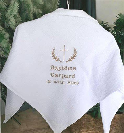 Lange blanc personnalisé broderie baptême