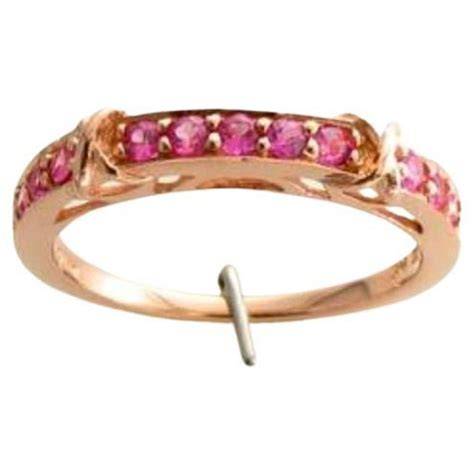Bague en or rose avec saphir rose