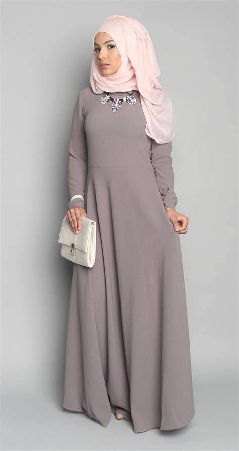 Robe longue modeste avec hijab
