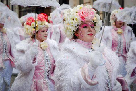 Carnaval de Roses défilé coloré