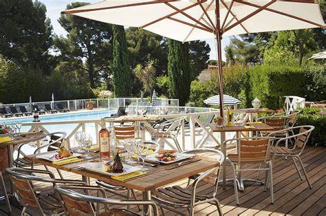 Grand Hôtel Les Lecques repas de réveillon