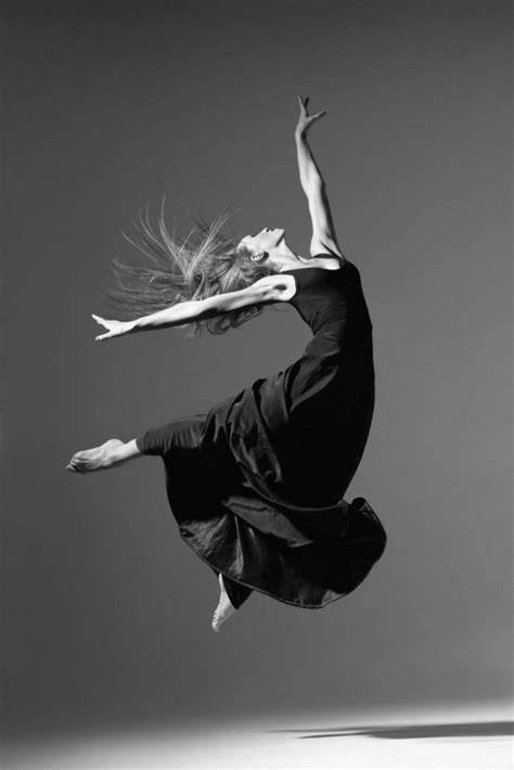 Danse contemporaine chute mouvement sol