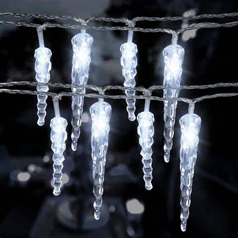 images de guirlande lumineuse à glaçons extérieurs