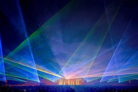 Show laser au-dessus d’un étang