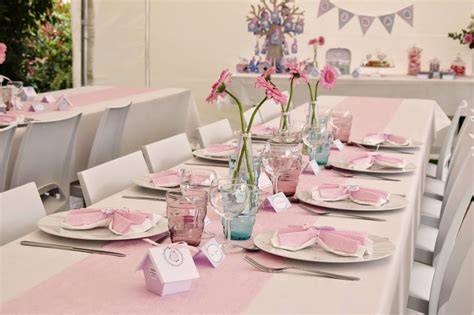 Table de communion fille rose pastel
