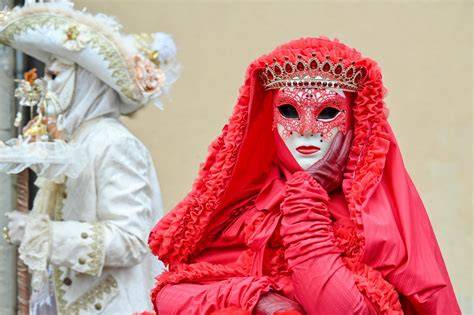 Masques et costumes de carnaval vénitien
