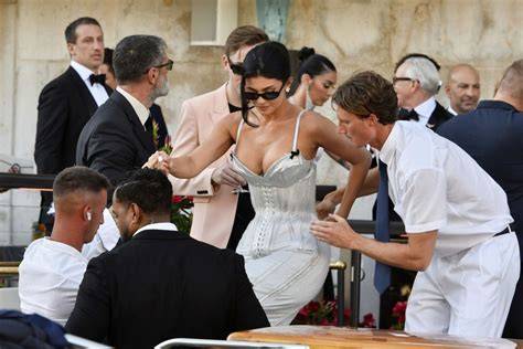 Festivité EVJF de Lauren Sanchez à Paris