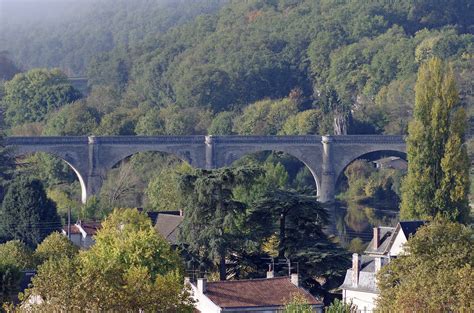 Viaduc de Chauvigny au-dessus de la Vienne