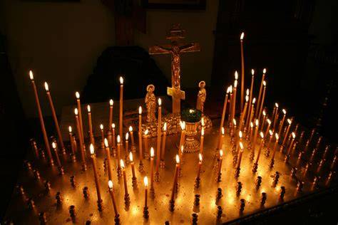 cierge baptismal lumière église