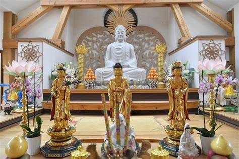 Pagode vietnamienne décorée pour le Têt