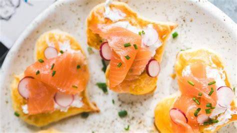 Apéritif Saint-Valentin bouchées cœur saumon