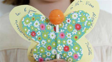 Gabarit carte papillon avec sucette