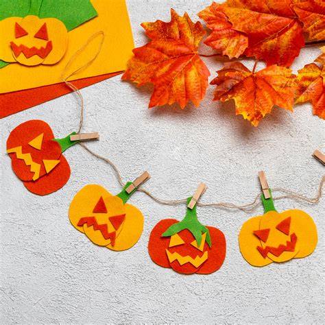 Guirlande automnale Primark feuilles citrouilles