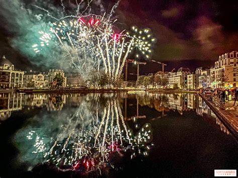 Feu d’artifice dans un parc de château