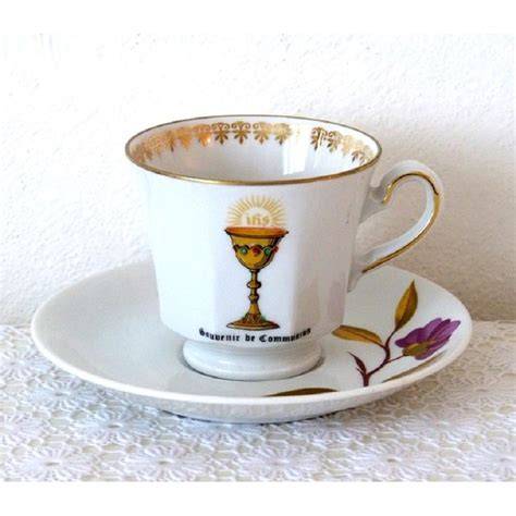 Tasse communion Limoges dorure