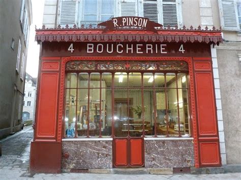 Façade ancienne boucherie village Perche