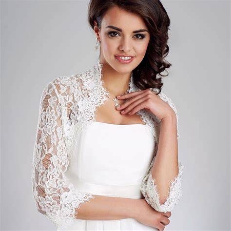 Boléro de mariée en dentelle blanche