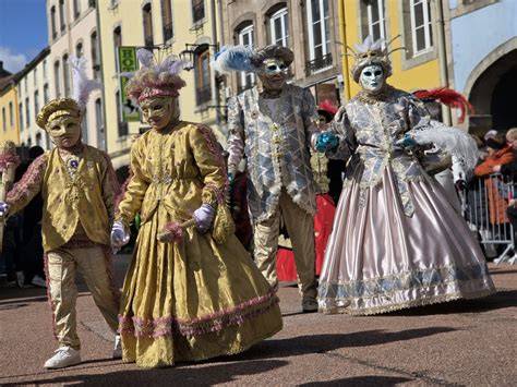 défilé costumes anniversaire carnaval