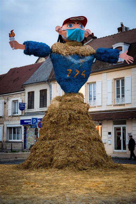 Bonhomme de paille Carêmprenant à Chambly