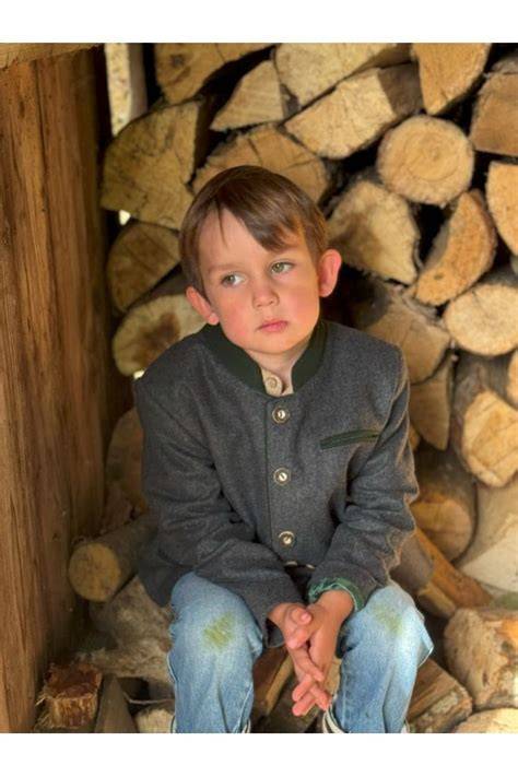 Veste Mozart enfant détails galons boutons