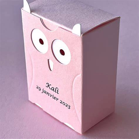Boîtes à dragées prénom en fer personnalisées