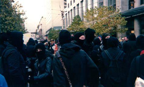 Chronologie Black Blocs Allemagne Seattle 1999