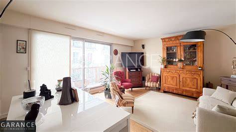 Appartement deux pièces avec grand balcon