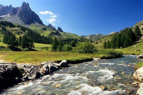 vallée de la Clarée enneigée
