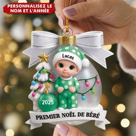cadeaux premier Noël bébé sapin