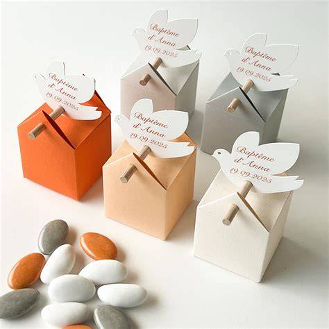 Boîtes de dragées baptême pastel dorées