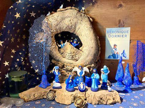 Atelier de santons bleus à Brantes