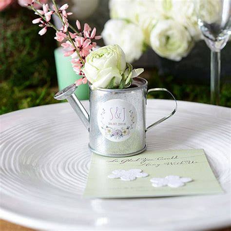 Mini arrosoirs en zinc avec dragées mariage