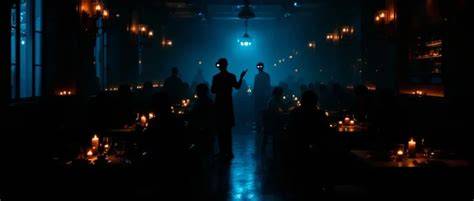 Dîner Halloween dans obscurité totale