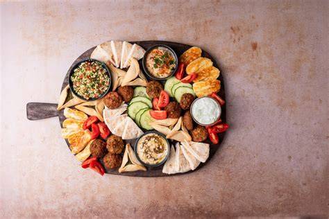 pièce montée apéritive mezzés libanais falafels houmous
