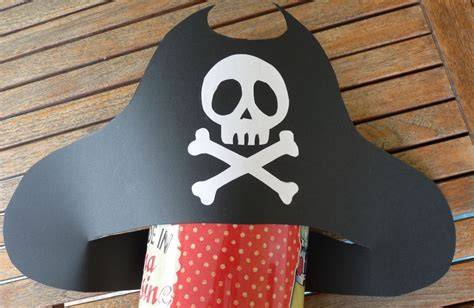 Matériel pour chapeau pirate en papier