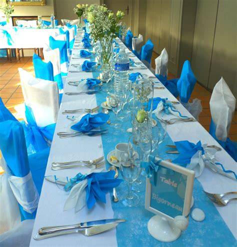 mariage bleu blanc décoration salle